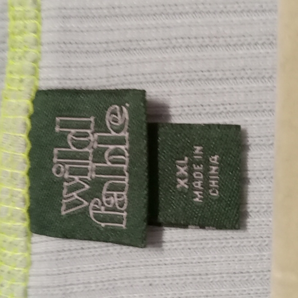 Wild Fable XXL light weight sweater, light blue coloring with neon green stitch. - Picture 2 of 4
